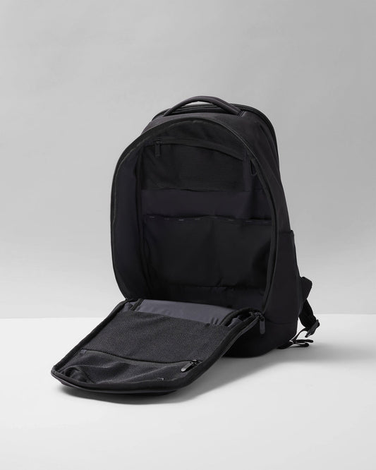 Pursuits Commuter Backpack Black | Vuori sale