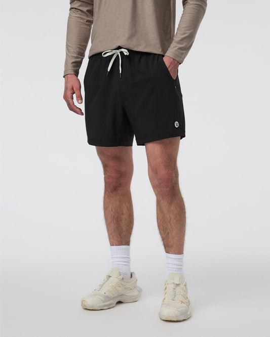 Kore Short Unlined Classic Fit 5" Black | Vuori shop