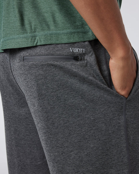 Sunday Performance Short Charcoal Heather | Vuori shop