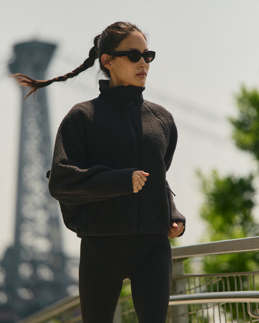 Alpine Jacket Women's Cozy Fleece Jacket in Black| Vuori | Vuori for sale