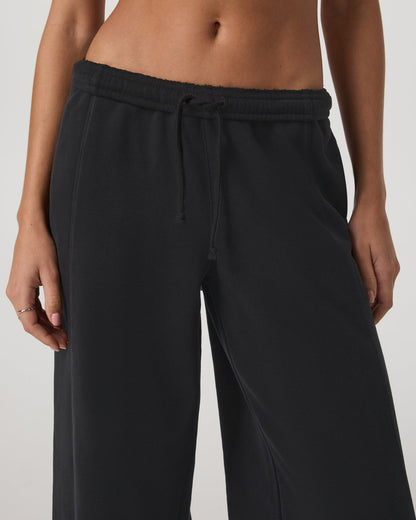 Sedona Barrel Sweatpant Women's Black Relaxed Fit Pants | Vuori online