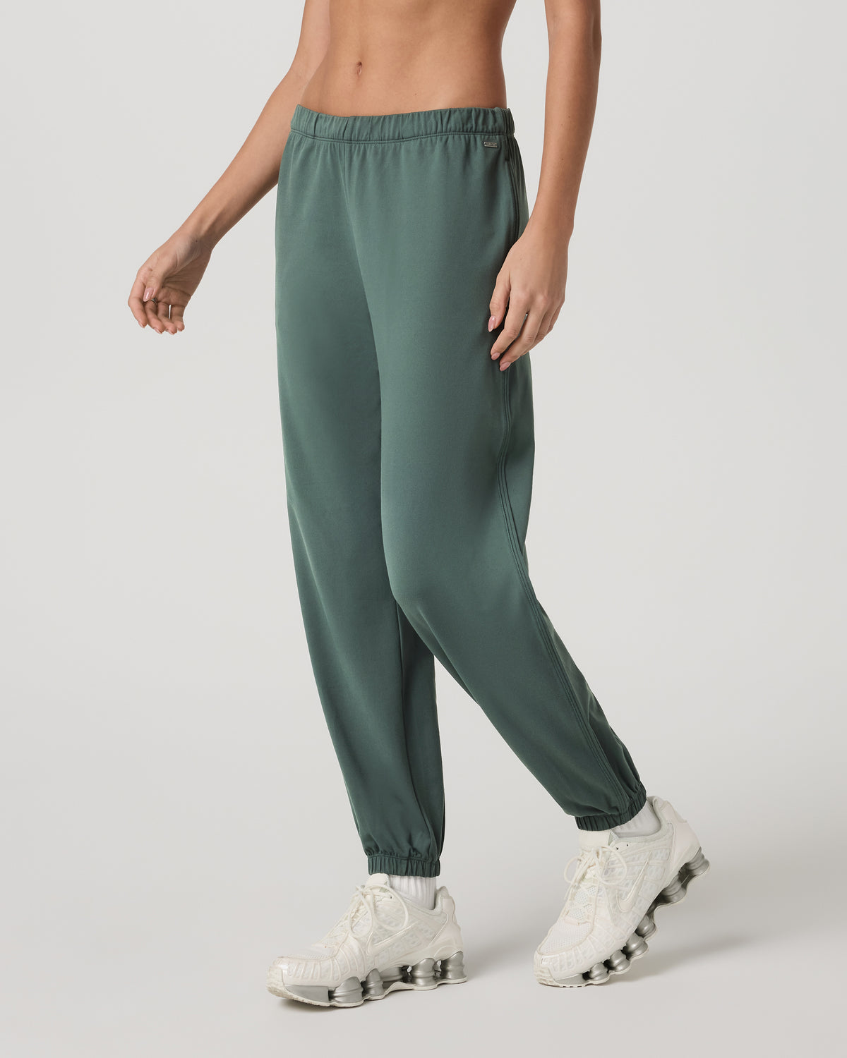 Halo Modern Sweatpant Women's Agate Green Sweatpant | Vuori shop