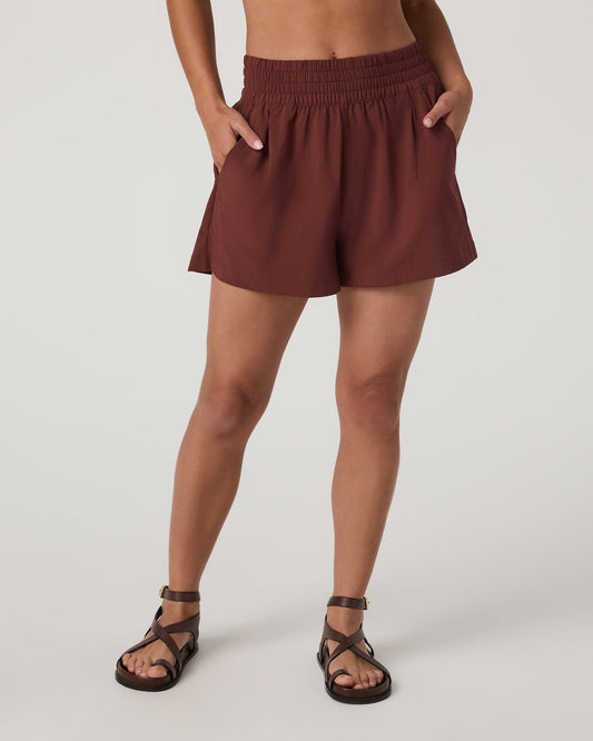 Villa Short Women's Burnt Sienna Contemporary Shorts | Vuori sale