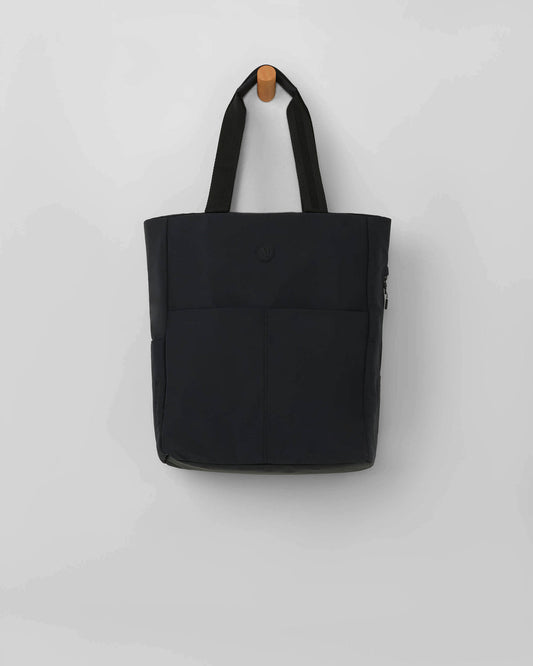 V1 Convertible Tote Bag 2.0 Black | Vuori outlet