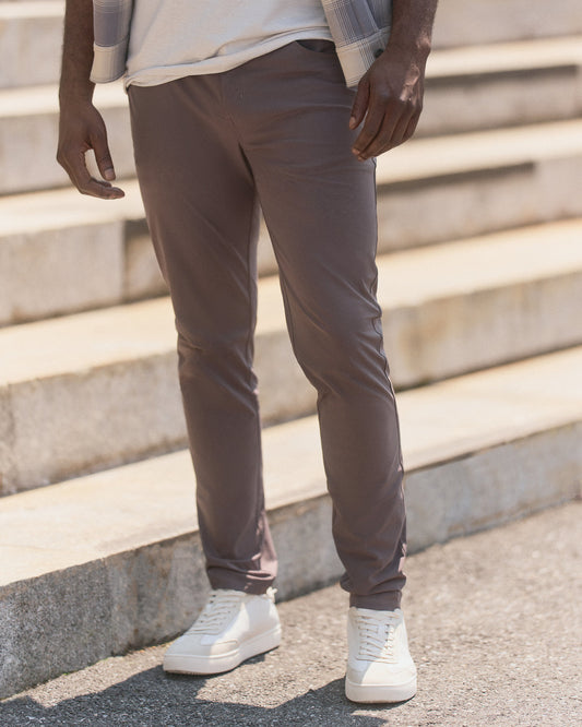 Meta Pant Athletic Slim Fit 30" Men's Warm Grey Pants | Vuori online