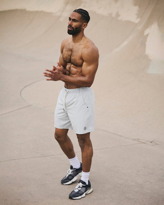 Kore Short Lined 7" Men's Sky Grey Athletic Shorts | Vuori onsale