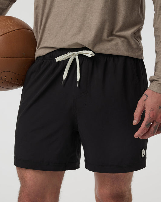 Kore Short Unlined Classic Fit 5" Black | Vuori shop