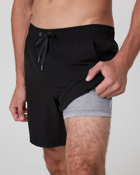 Kore Short Lined 7" Men's Black Tonal Athletic Shorts | Vuori outlet