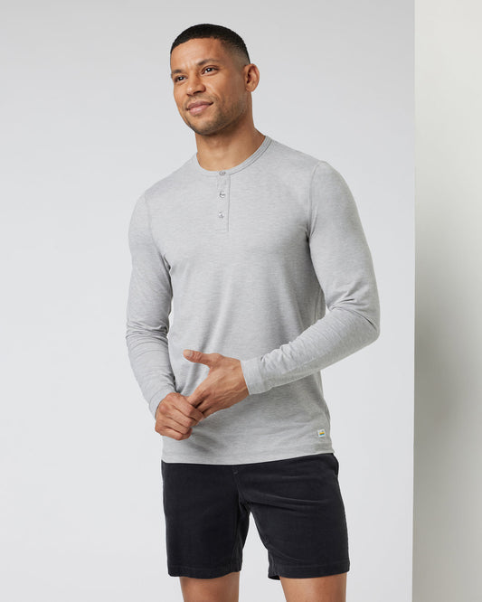 Long-Sleeve Ease Performance Henley Light Heather Grey | Vuori shop