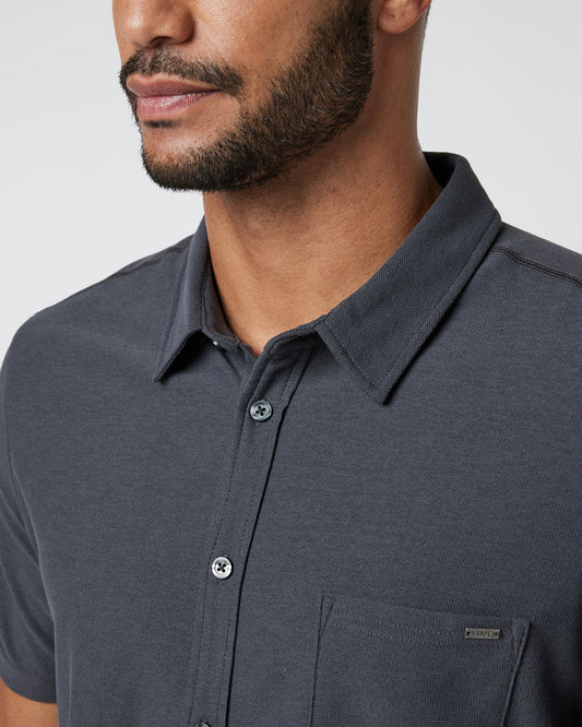 Short Sleeve Ace Button Down Men's Charcoal Shirt | Vuori online