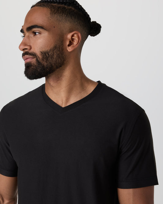 Strato Tech V-Neck Tee Black Workout Shirt | Vuori shop