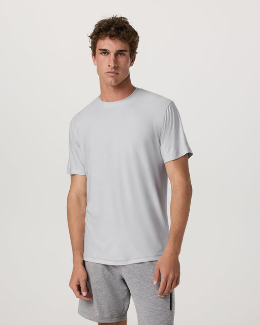 Strato Tech Tee Men's Frost Grey Workout Shirt | Vuori shop