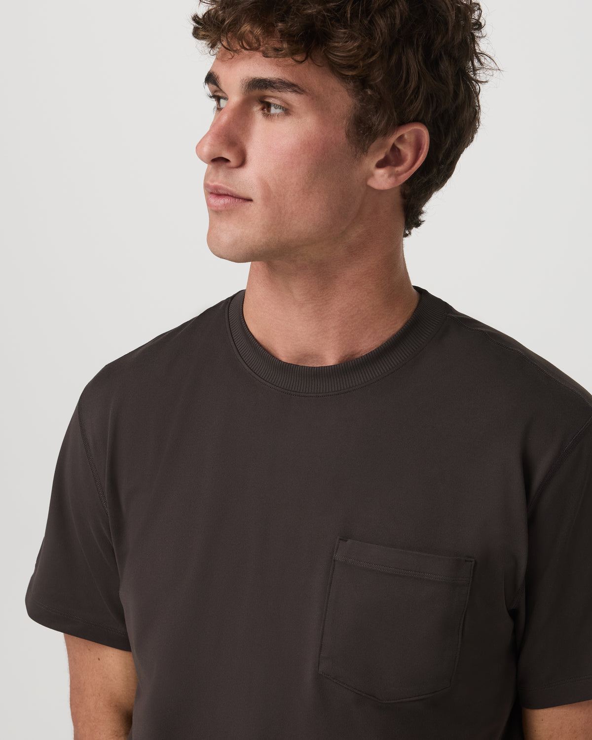 Men's Short Sleeve Ponto Pocket Tee - Relaxed Fit Carbon | Vuori sale