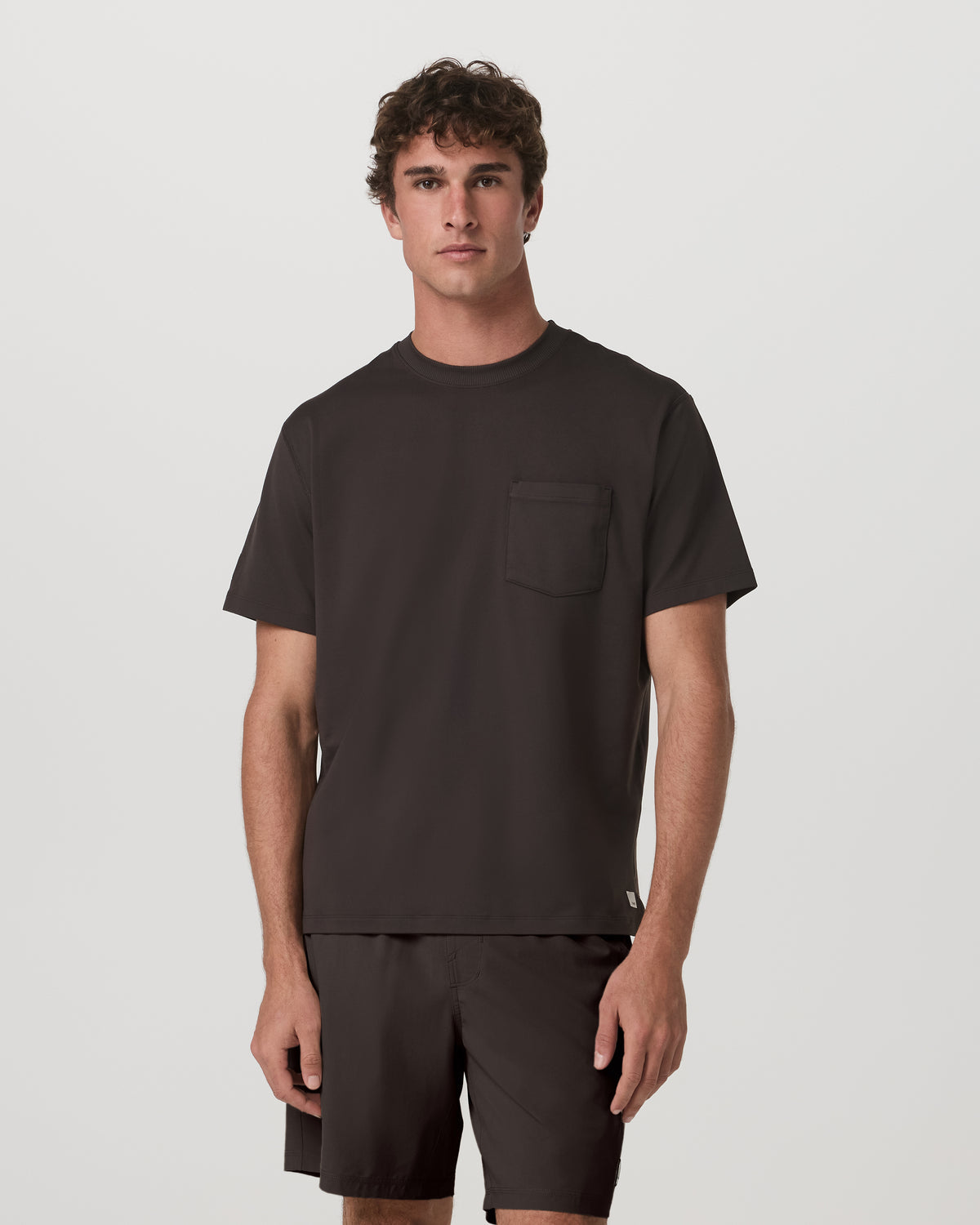 Men's Short Sleeve Ponto Pocket Tee - Relaxed Fit Carbon | Vuori sale